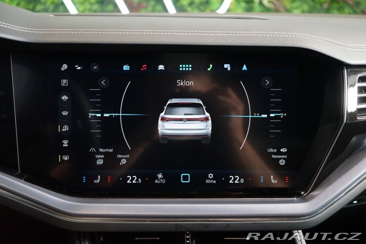 Volkswagen Touareg VZDUCH*ACC*TAŽNÉ*360* 2024