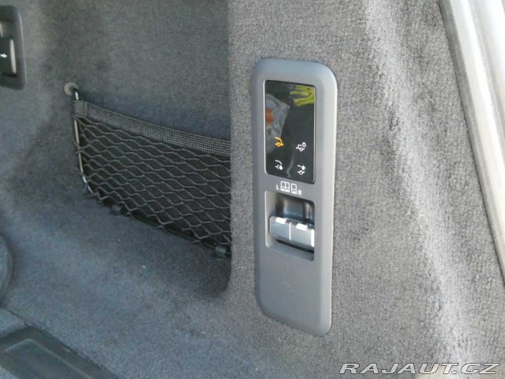 Land Rover Range Rover Sport Dynamic HSE P460e 2025