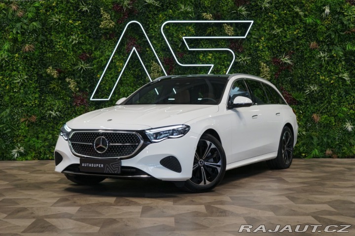 Mercedes-Benz E 300e HUD 360 Panorama Zár 2024