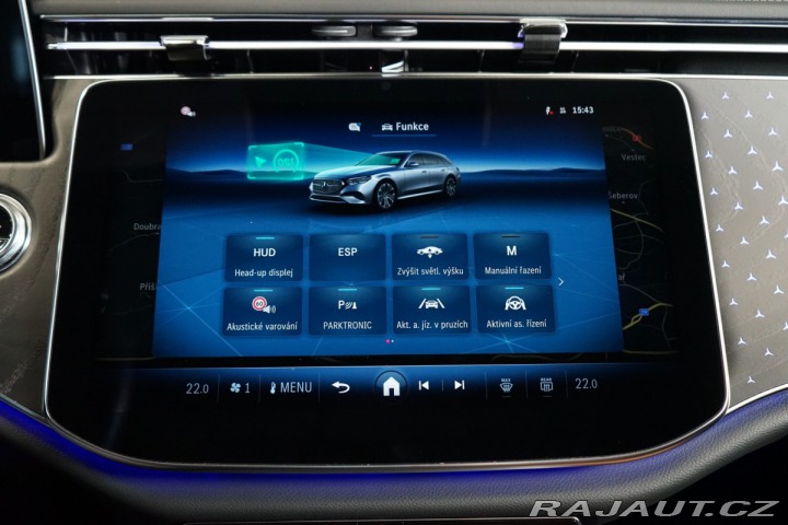 Mercedes-Benz E 300e HUD 360 Panorama Zár 2024