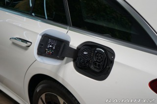 Mercedes-Benz E 300e HUD 360 Panorama Zár 2024
