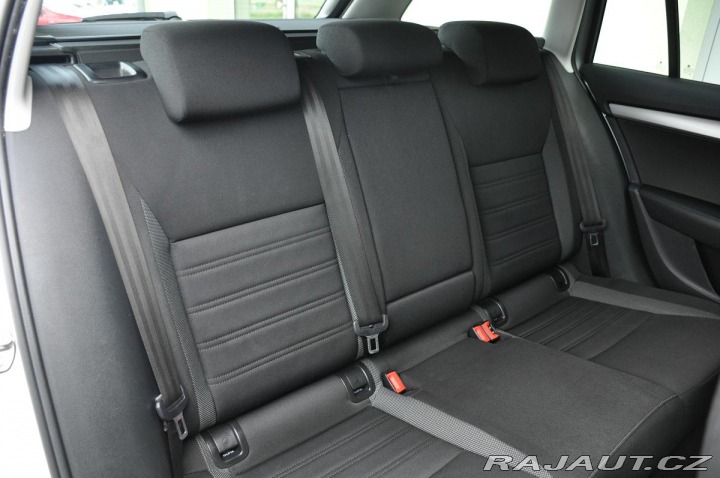 Škoda Octavia 1,6TDi DSG NAVI CARPLAY 2019