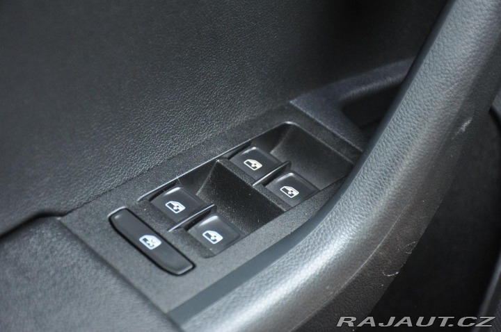 Škoda Octavia 1,6TDi DSG NAVI CARPLAY 2019