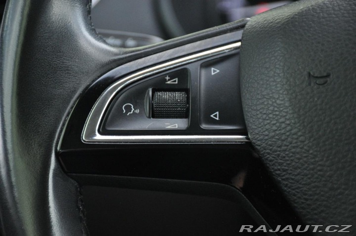 Škoda Octavia 1,6TDi DSG NAVI CARPLAY 2019