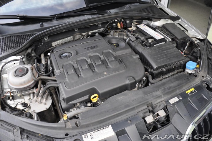 Škoda Octavia 1,6TDi DSG NAVI CARPLAY 2019