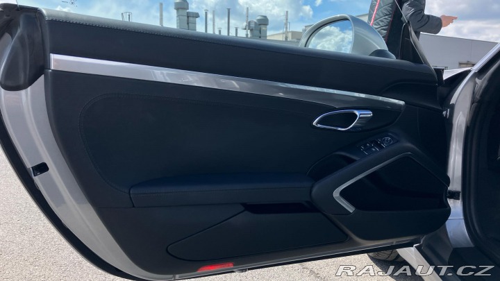 Porsche 911 Carrera Cabriolet 2017