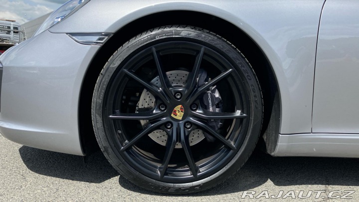 Porsche 911 Carrera Cabriolet 2017