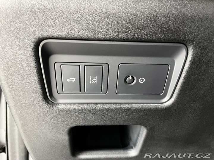 Land Rover Discovery 3,0TDV6 HSE*190kW*7míst*D 2017
