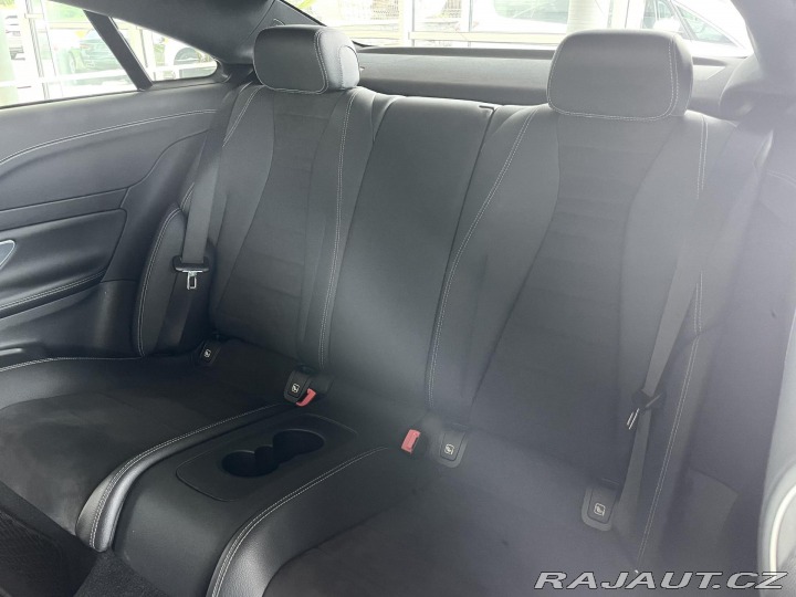 Mercedes-Benz E 300d AMG*KeyLess*Burmeste 2020