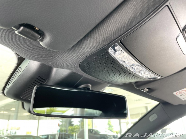 Mercedes-Benz E 300d AMG*KeyLess*Burmeste 2020