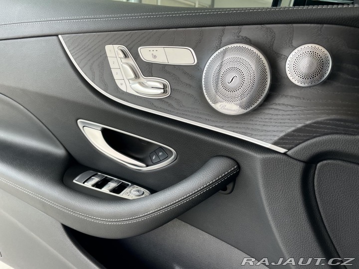 Mercedes-Benz E 300d AMG*KeyLess*Burmeste 2020