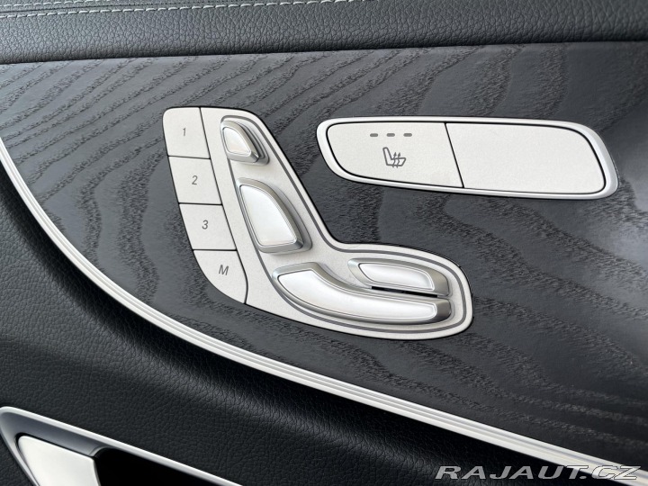 Mercedes-Benz E 300d AMG*KeyLess*Burmeste 2020
