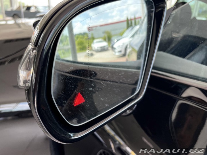 Mercedes-Benz E 300d AMG*KeyLess*Burmeste 2020
