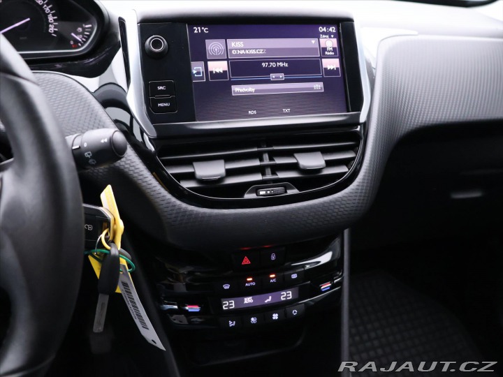 Peugeot 2008 1,2 CZ Serv.kniha Aut.kli 2016