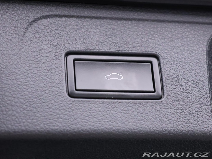 Volkswagen Passat 2,0 TDI DSG R-Line Kůže L 2020