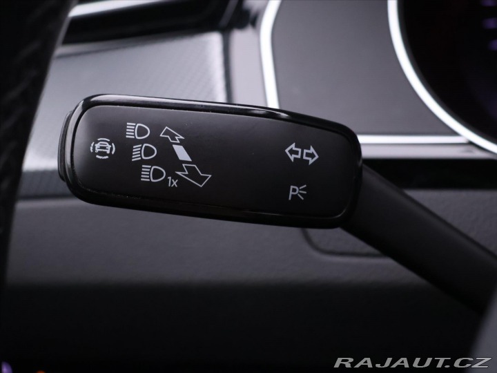 Volkswagen Passat 2,0 TDI DSG R-Line Kůže L 2020