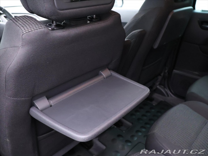 Peugeot 5008 1,6 HDI 82kW Aut.klima HU 2011