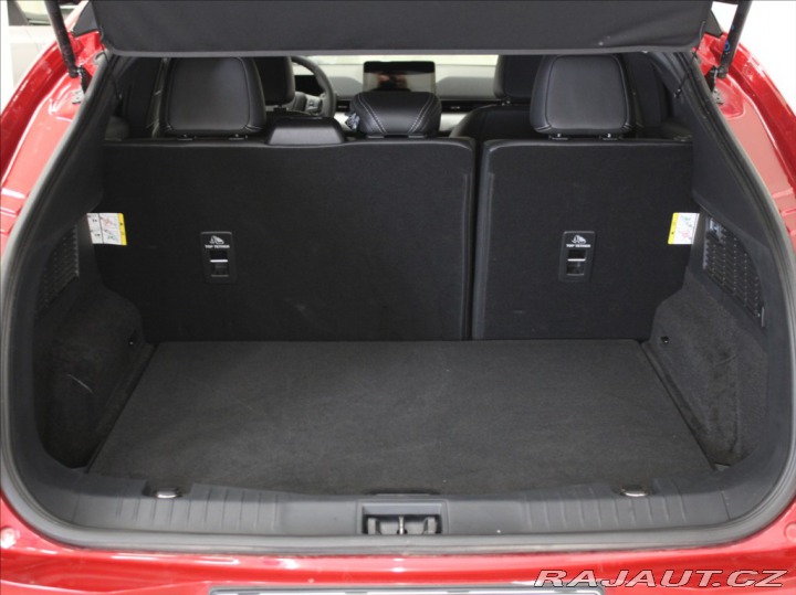 Ford Mustang Mach-E 0,1 75,7kWh 300kon 2024