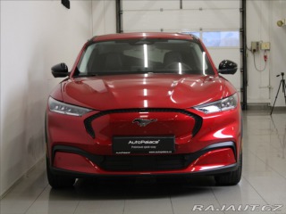 Ford Mustang Mach-E 0,1 75,7kWh 300kon 2024