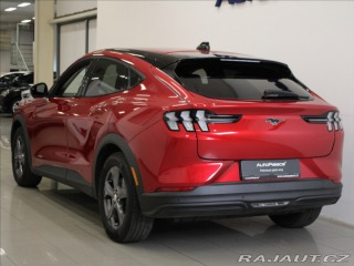 Ford Mustang Mach-E 0,1 75,7kWh 300kon 2024