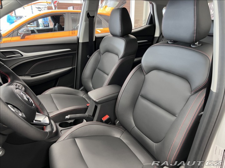 MG ZS 1.5 MT5 Emotion Plus 2024