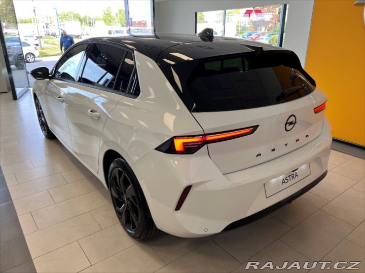Opel Astra 0.1 GS Electric 115KW 2024