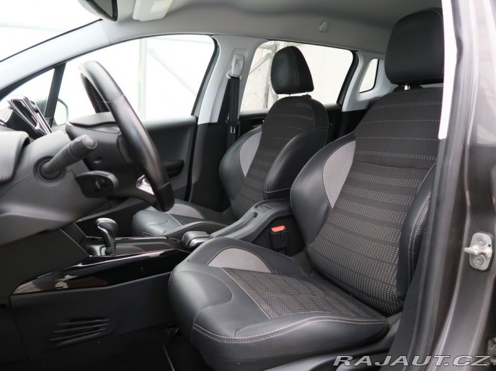 Peugeot 2008 1.2PureTech,81kW,ALLURE,A 2018