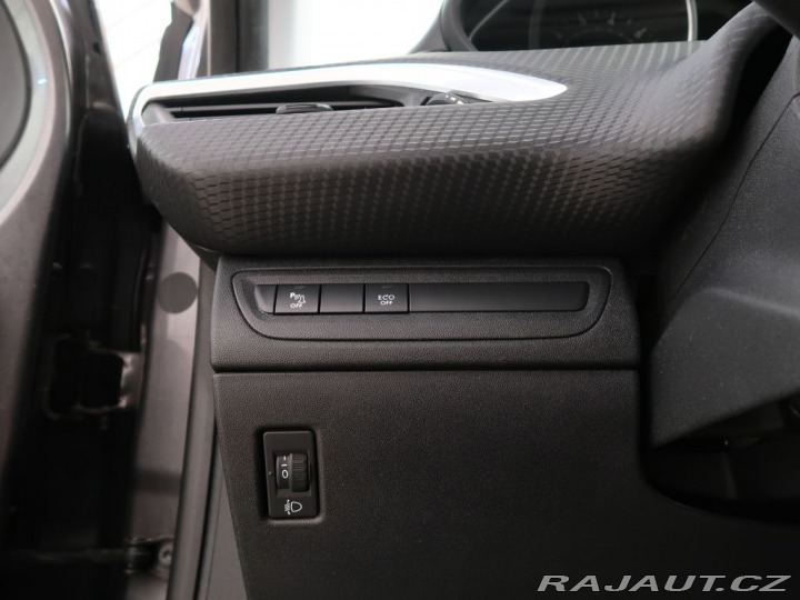 Peugeot 2008 1.2PureTech,81kW,ALLURE,A 2018