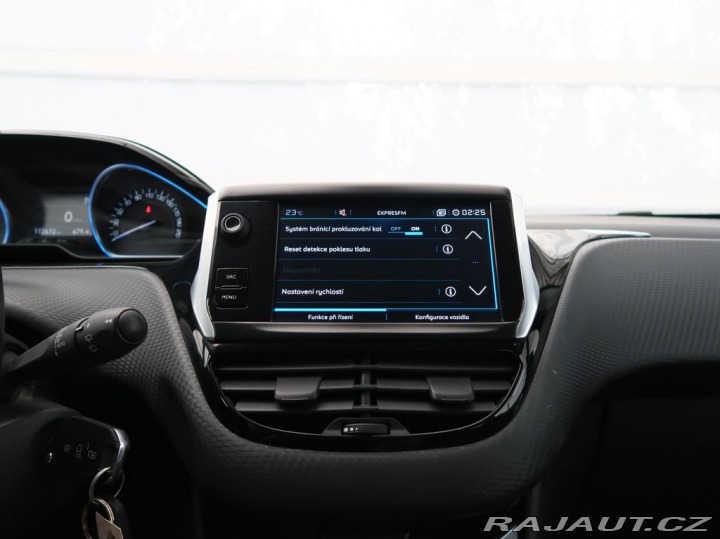 Peugeot 2008 1.2PureTech,81kW,ALLURE,A 2018