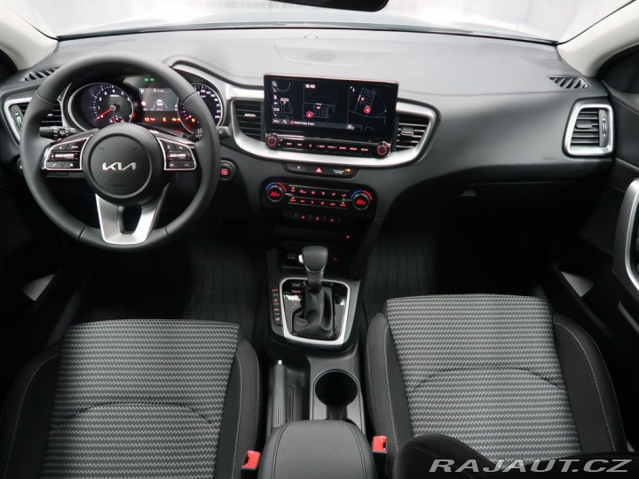 Kia Ceed SW TOP - K odběru IHNED 2025