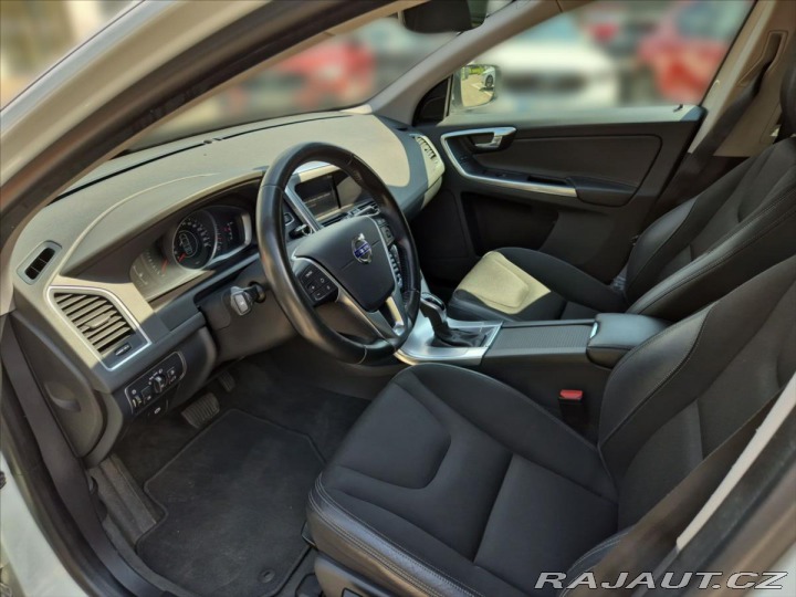 Volvo XC60 2,4 D4 AWD Momentum 2017