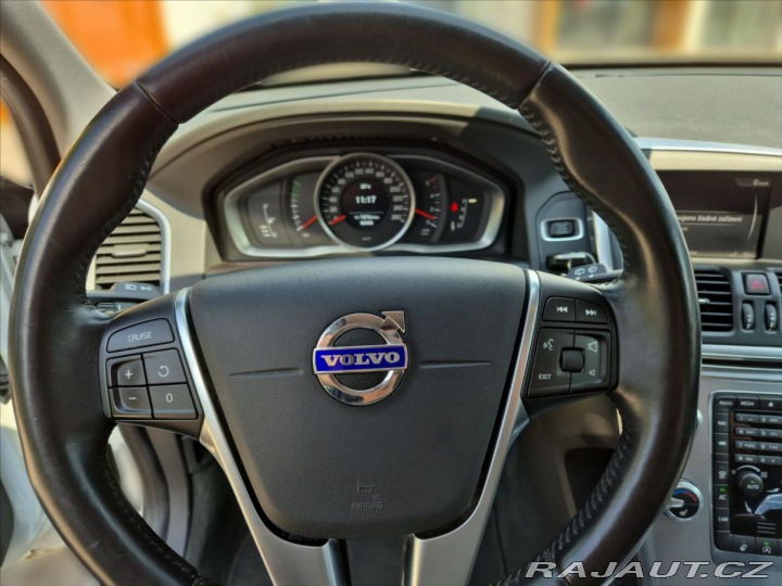 Volvo XC60 2,4 D4 AWD Momentum 2017