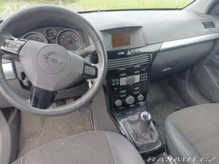 Opel Astra H 1.7 CDTI 92Kw 2010