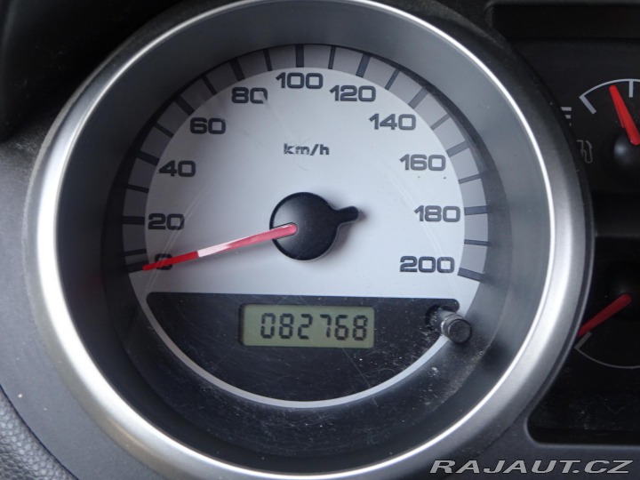 Suzuki Ignis 1.3 66kW BEZ KOROZE 2004