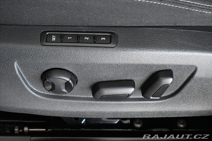 Škoda Superb 2,0 TDi 110kW DSG *Style* 2022
