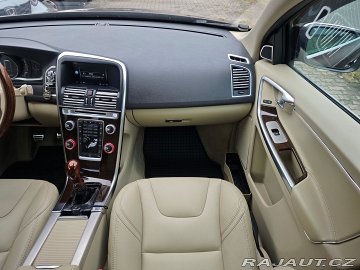 Volvo XC60 2.4 D4 Summum AWD Polesta 2016