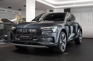 Audi e-tron 55 quattro/Advanced