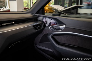 Audi e-tron 55 quattro/Advanced 2019