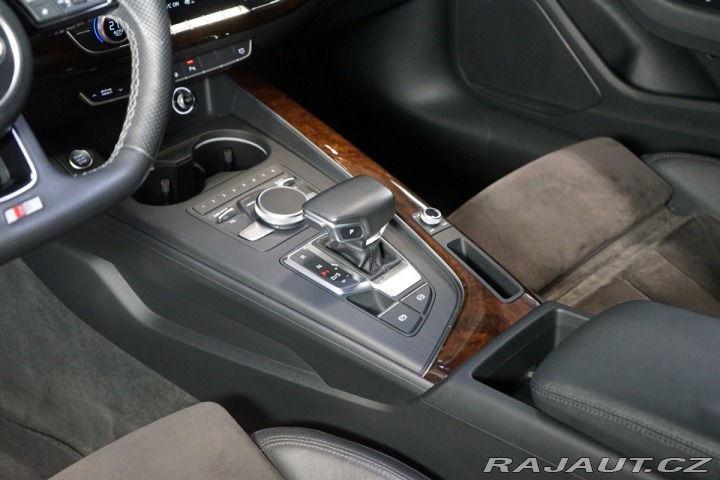Audi A5 Coupe Kamera ACC Tažné 2017