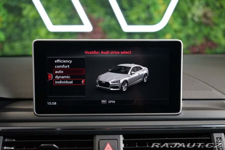 Audi A5 Coupe Kamera ACC Tažné 2017