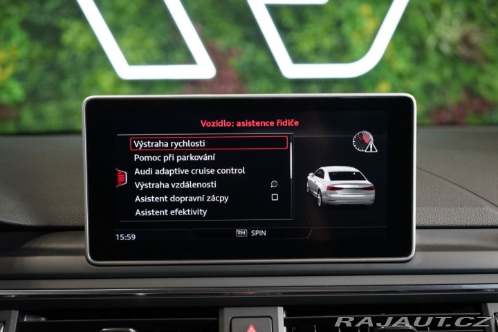 Audi A5 Coupe Kamera ACC Tažné 2017