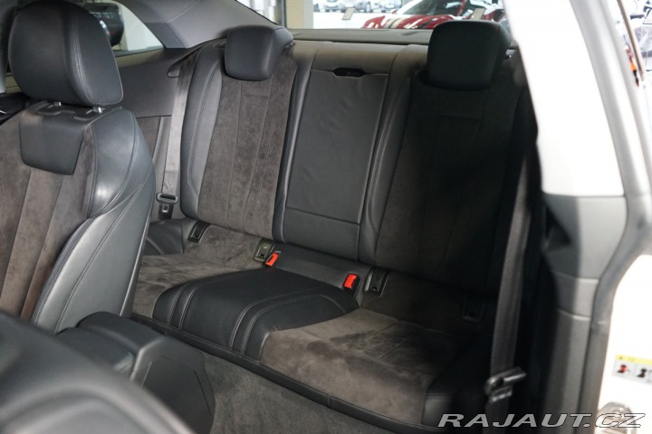 Audi A5 Coupe Kamera ACC Tažné 2017