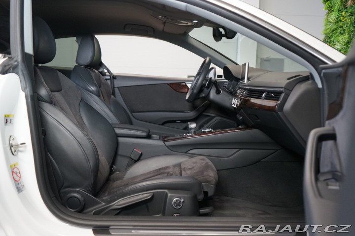 Audi A5 Coupe Kamera ACC Tažné 2017