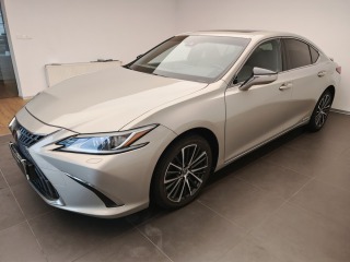 Lexus  ES 300h