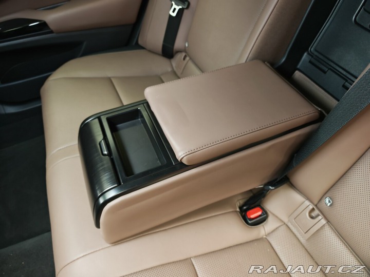 Lexus Ostatní modely ES 300h 2021