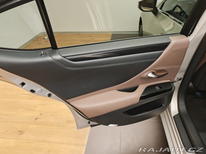 Lexus Ostatní modely ES 300h 2021