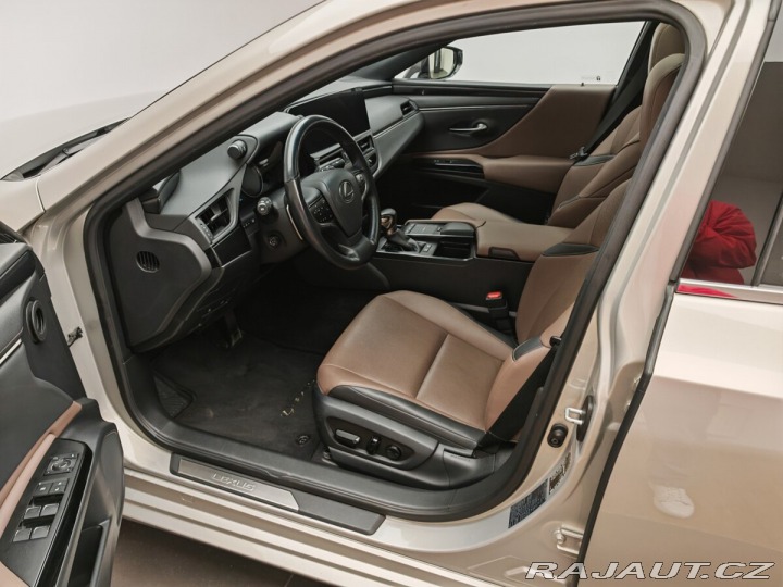 Lexus Ostatní modely ES 300h 2021