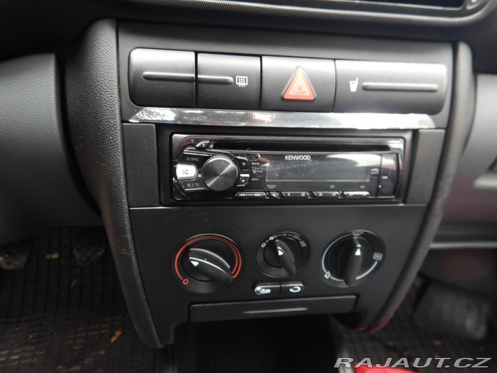 Seat Leon 1.6i, 74 kW, KLIMA 2000