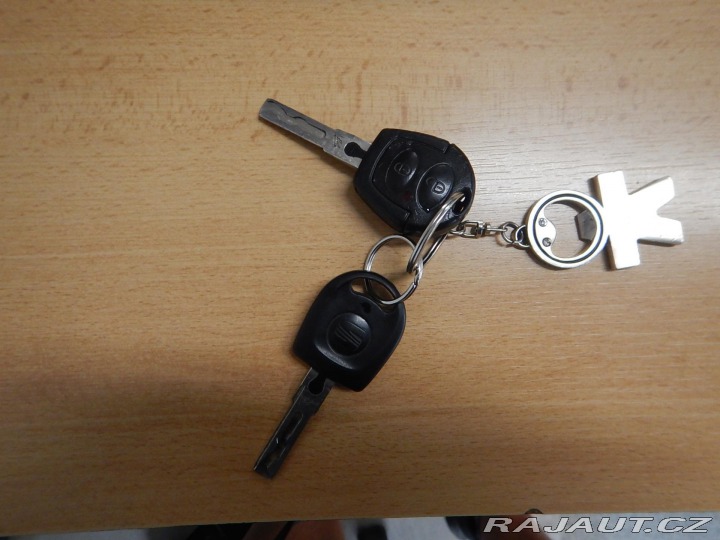 Seat Leon 1.6i, 74 kW, KLIMA 2000