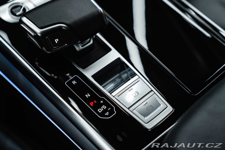 Audi Q7 55 TFSI quattro S line, A 2022